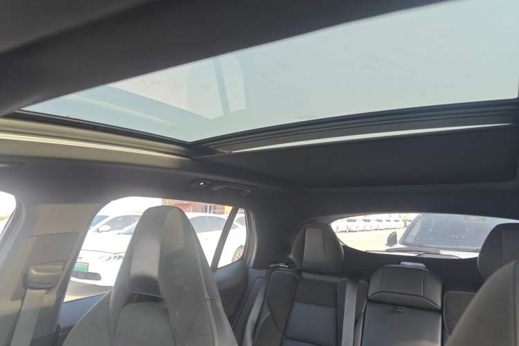 Used Lynk & Co 01 2023 1.5TD EM-F PM Headliner