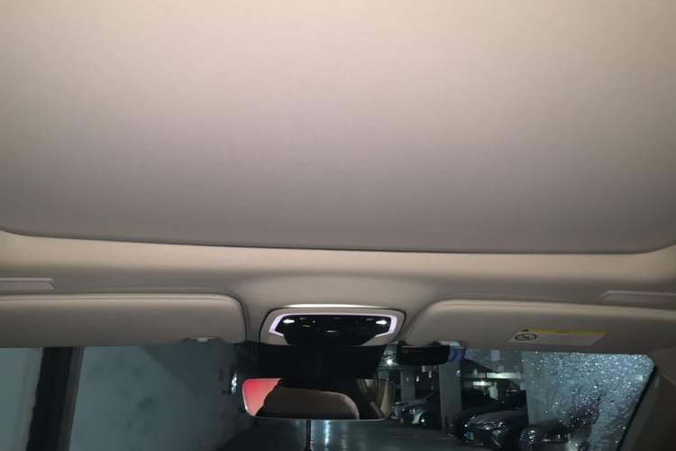 Used Lynk & Co 01 2023 2.0TD Two-Wheel Drive Pro Trim Headliner