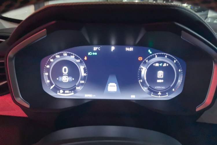 Used Lynk & Co 01 2023 2.0TD Two-Wheel Drive Pro Trim Instrument Cluster