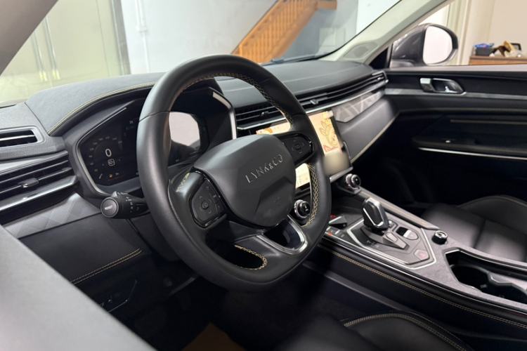 Used Lynk & Co 01 2023 2.0TD Two-Wheel Drive Asian Games Edition Interior 4