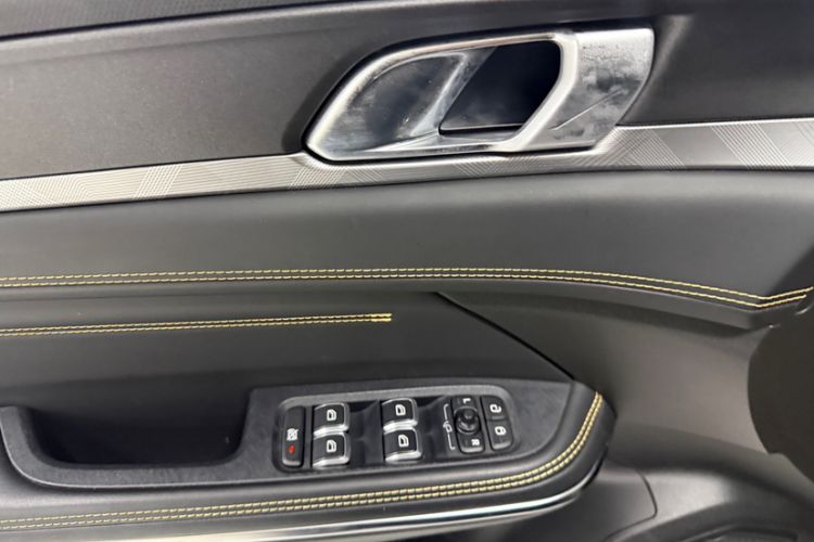 Used Lynk & Co 01 2023 2.0TD Two-Wheel Drive Asian Games Edition Interior 7