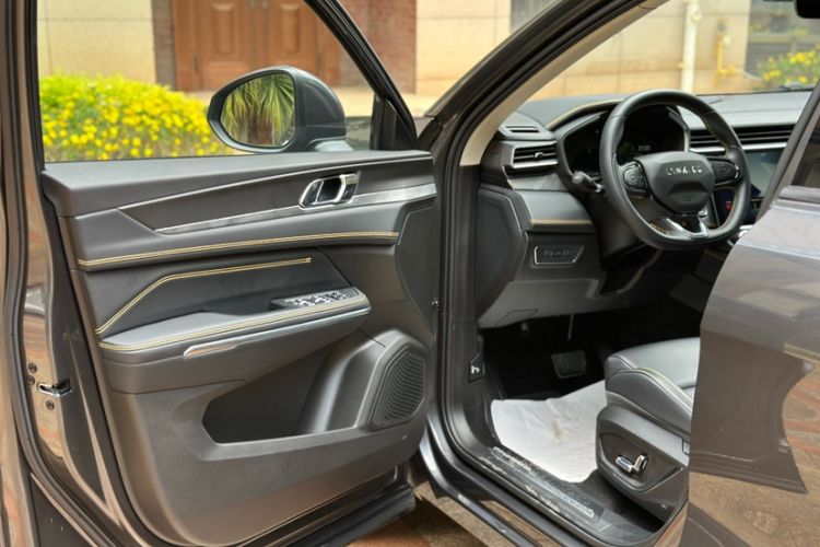 Used Lynk & Co 01 2023 2.0TD Two-Wheel Drive Asian Games Edition Interior 7