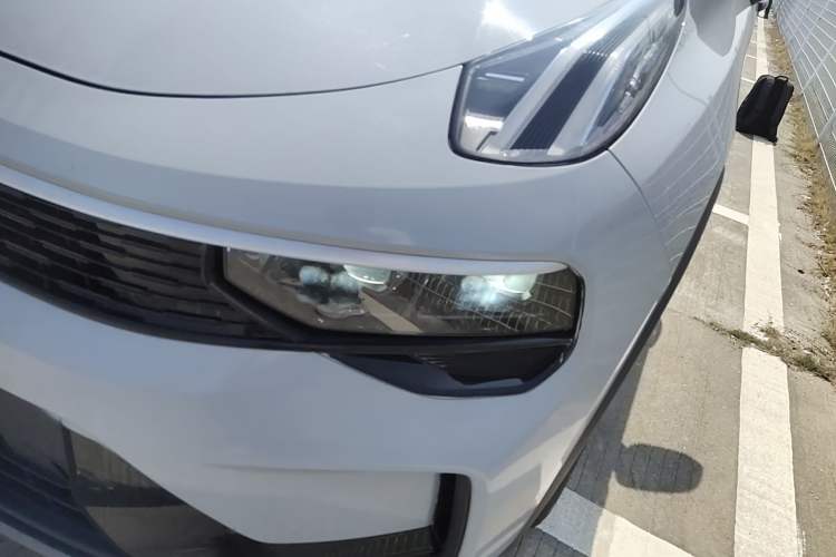 Used Lynk & Co 01 2023 1.5TD EM-F PM Left Front Headlight