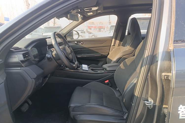 Used Lynk & Co 01 2023 1.5TD EM-F PM Left Front Seat