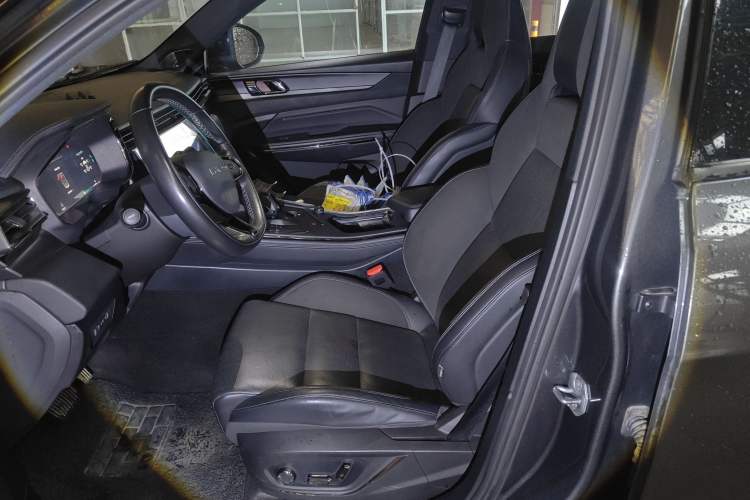 Used Lynk & Co 01 2023 1.5TD EM-F PM Left Front Seat
