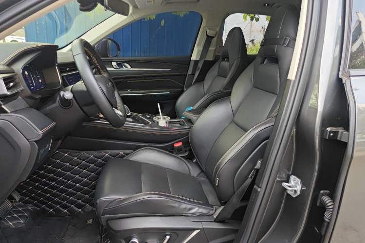 Used Lynk & Co 01 2023 2.0TD Two-Wheel Drive Pro Trim Left Front Seat