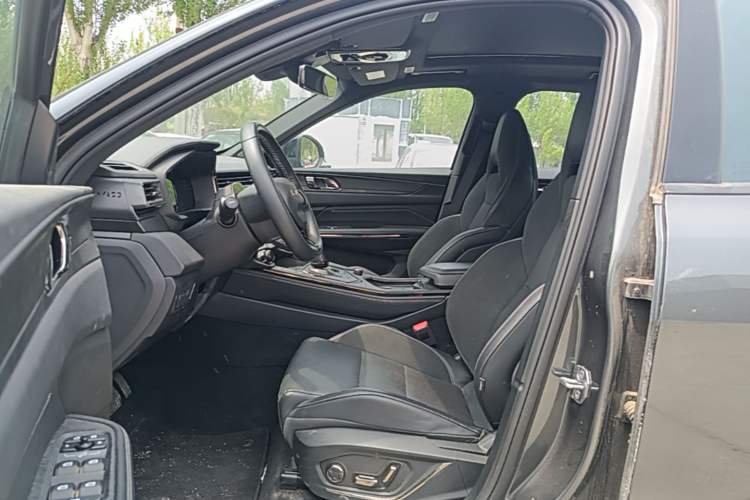 Used Lynk & Co 01 2023 1.5TD EM-F PM Left Front Seat
