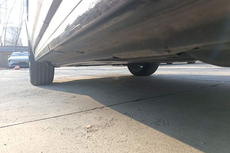 Used Lynk & Co 01 2023 1.5TD EM-F PM Left Side Sill