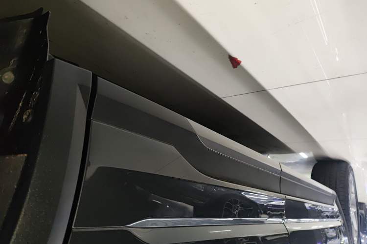 Used Lynk & Co 01 2023 2.0TD Two-Wheel Drive Asian Games Edition Left Side Sill