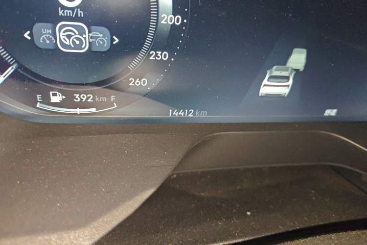 Used Lynk & Co 01 2023 2.0TD Two-Wheel Drive Asian Games Edition Odometer Close Up