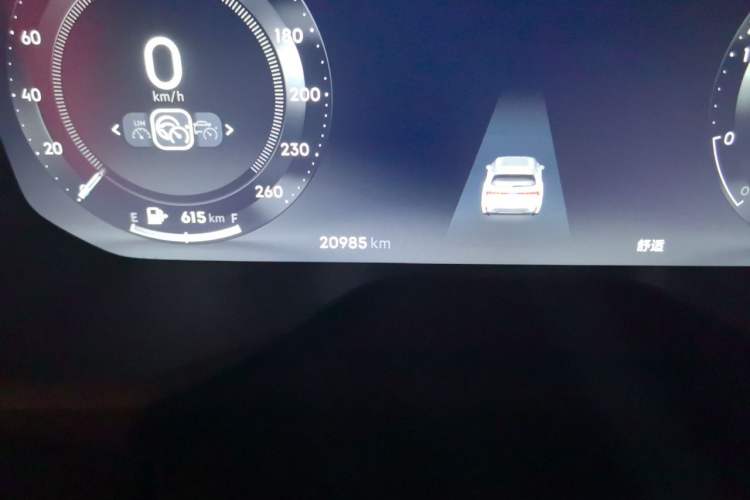 Used Lynk & Co 01 2023 2.0TD Two-Wheel Drive Pro Trim Odometer Close Up