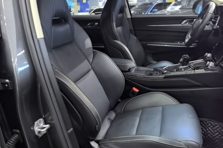 Used Lynk & Co 01 2023 2.0TD Two-Wheel Drive Pro Trim Right Front Seat