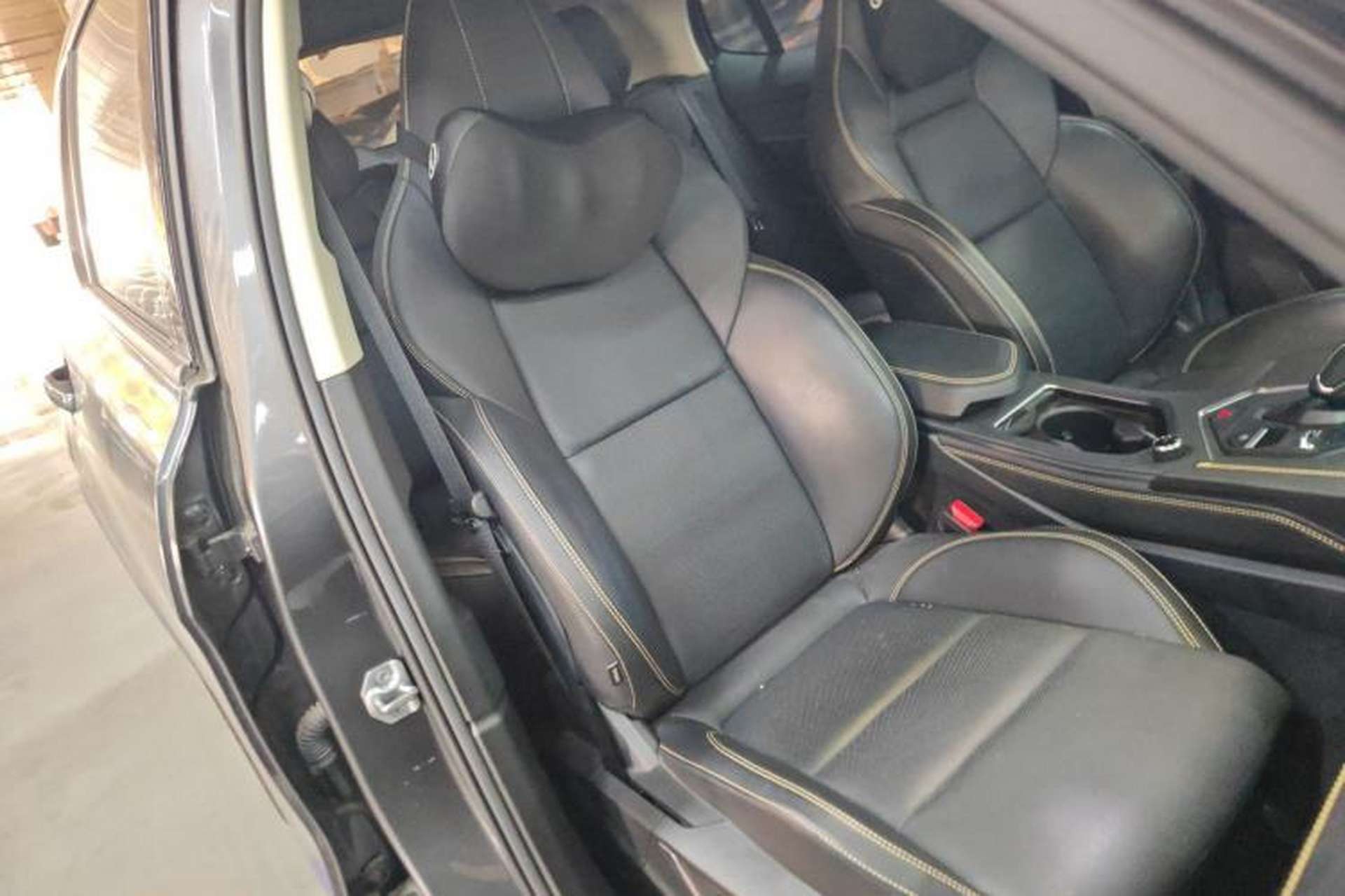 Used Lynk & Co 01 2023 2.0TD Two-Wheel Drive Pro Trim Right Front Seat