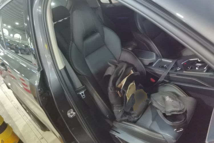Used Lynk & Co 01 2023 2.0TD Two-Wheel Drive Pro Trim Right Front Seat