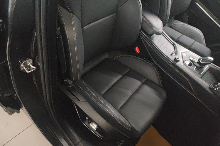 Used Lynk & Co 01 2023 2.0TD Two-Wheel Drive Asian Games Edition Right Front Seat