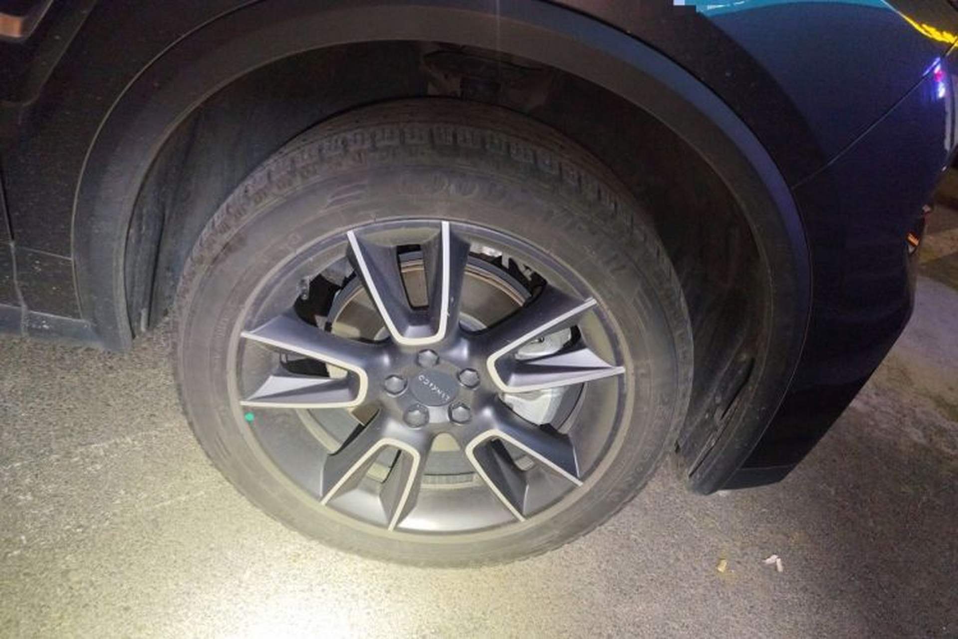 Used Lynk & Co 01 2023 2.0TD Two-Wheel Drive Pro Trim Right Front Wheel Hub