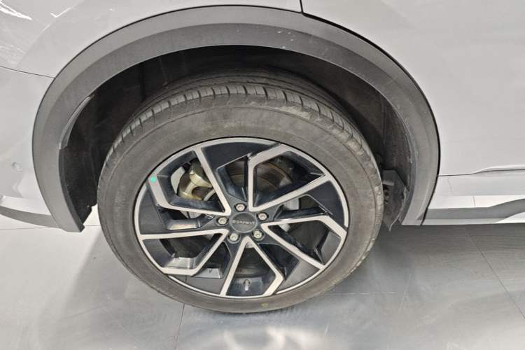 Used Lynk & Co 01 2023 1.5TD EM-F Dawn Right Rear Wheel Hub