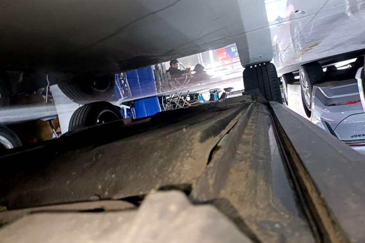 Used Lynk & Co 01 2023 2.0TD Two-Wheel Drive Pro Trim Right Side Sill