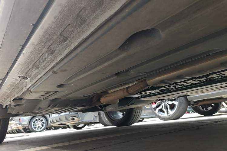 Used Lynk & Co 01 2023 1.5TD EM-F Dawn Right Side Sill
