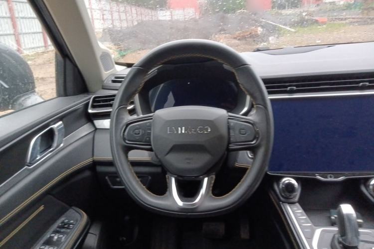 Used Lynk & Co 01 2023 2.0TD Two-Wheel Drive Pro Trim Steering Wheel