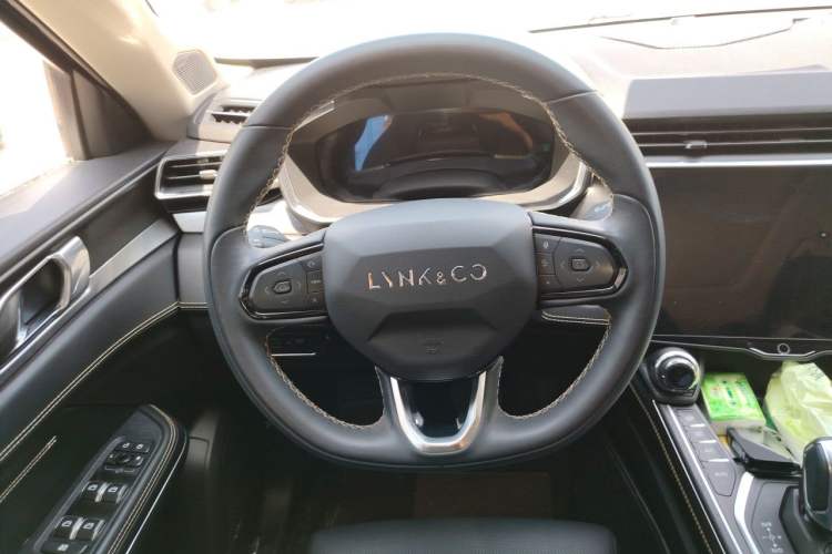 Used Lynk & Co 01 2023 2.0TD Two-Wheel Drive Pro Trim Steering Wheel