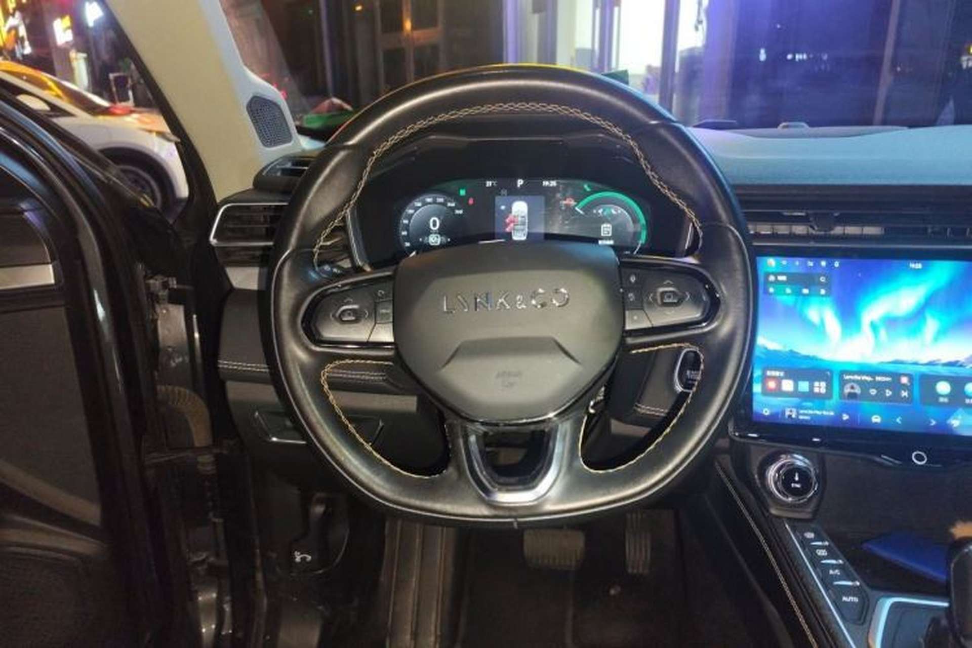 Used Lynk & Co 01 2023 2.0TD Two-Wheel Drive Pro Trim Steering Wheel