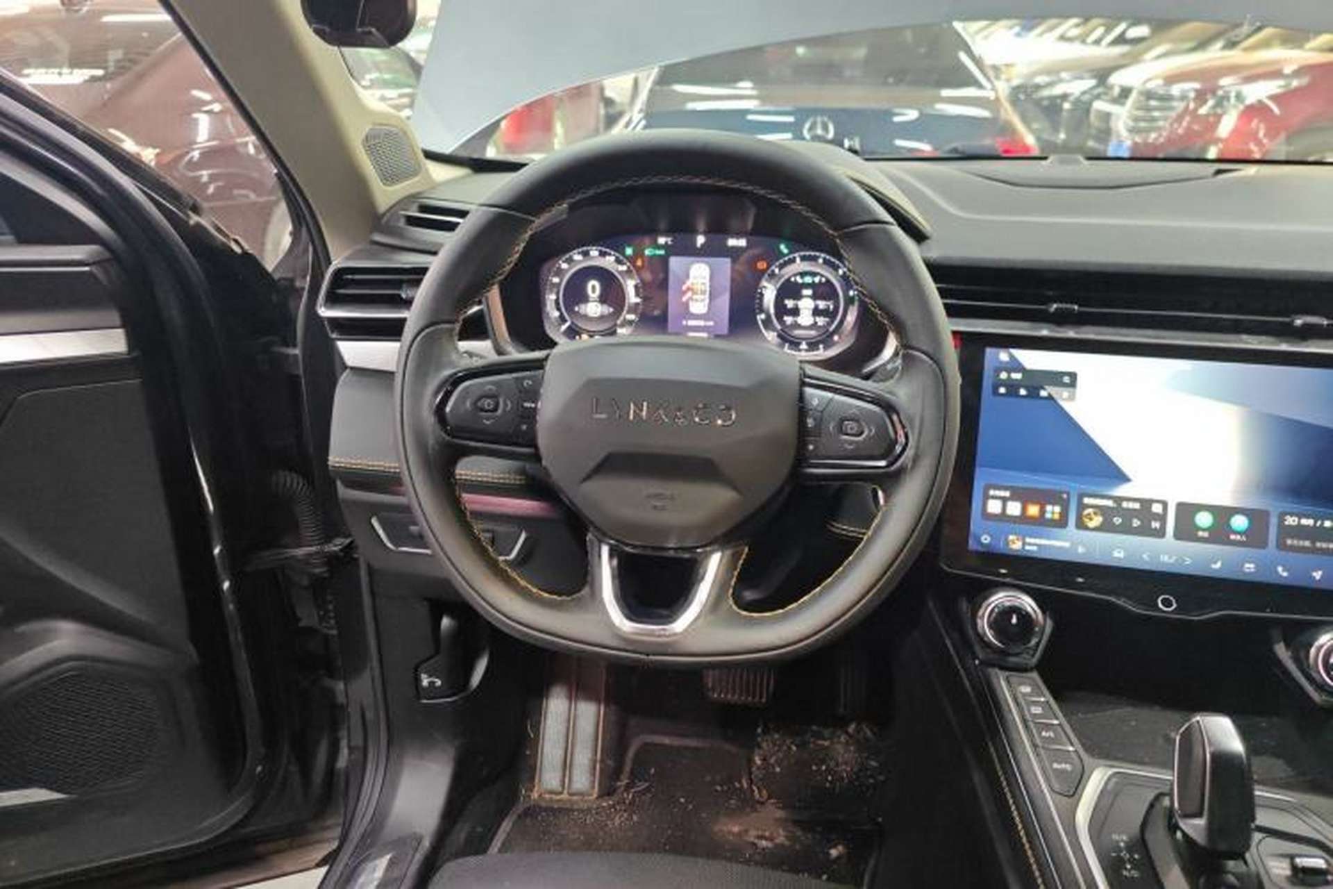 Used Lynk & Co 01 2023 2.0TD Two-Wheel Drive Pro Trim Steering Wheel