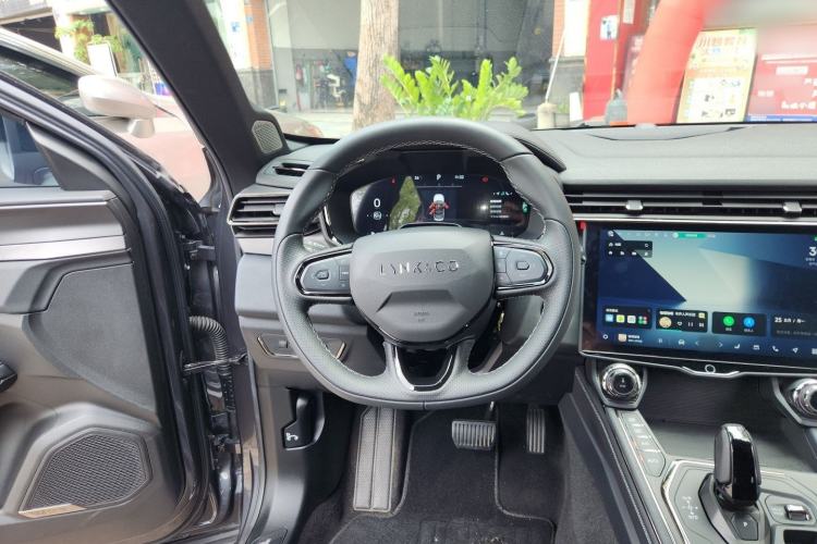 Used Lynk & Co 01 2023 1.5TD EM-F Dawn Steering Wheel
