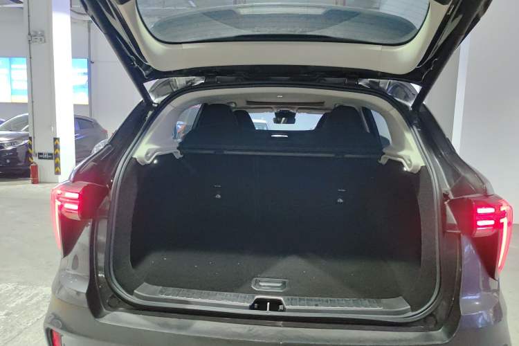 Used Lynk & Co 01 2023 2.0TD Two-Wheel Drive Asian Games Edition Trunk