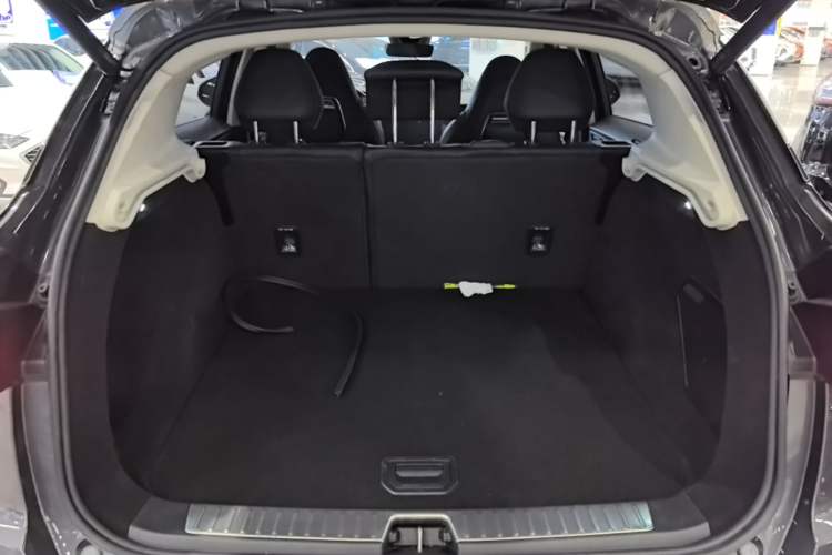 Used Lynk & Co 01 2023 2.0TD Two-Wheel Drive Pro Trim Trunk