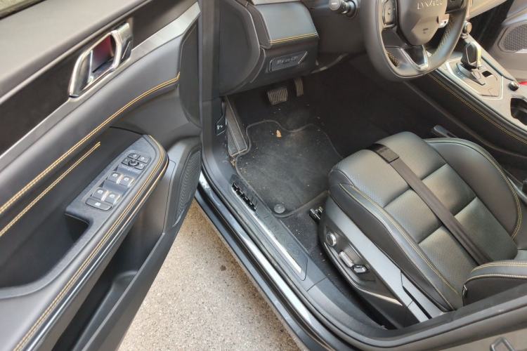 Used Lynk & Co 01 2023 2.0TD Two-Wheel Drive Pro Trim Driver Seat