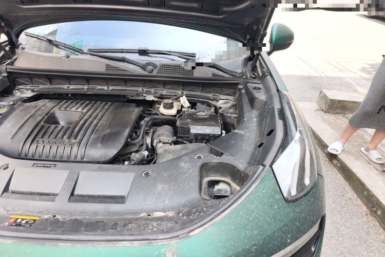 Used Lynk & Co 01 2023 2.0TD Two-Wheel Drive Pro Trim Engine Bay Left