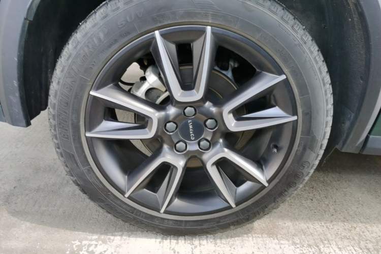 Used Lynk & Co 01 2023 2.0TD Two-Wheel Drive Pro Trim Right Rear Wheel Hub