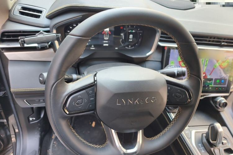 Used Lynk & Co 01 2023 2.0TD Two-Wheel Drive Pro Trim Steering Wheel