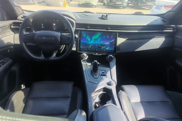 Used Lynk & Co 01 2023 1.5TD EM-F PM Center Console