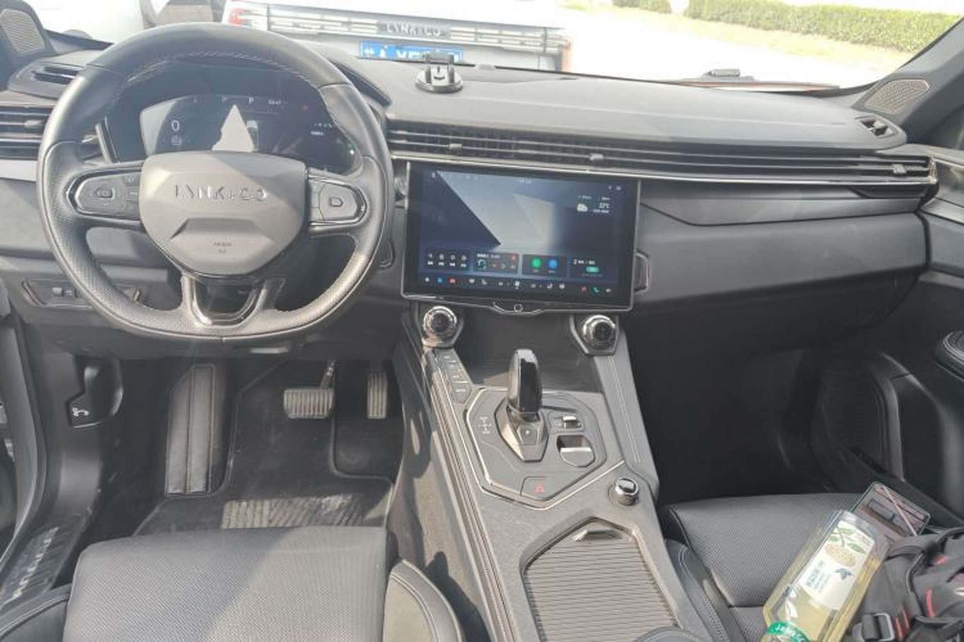 Used Lynk & Co 01 2023 1.5TD EM-F PM Center Console