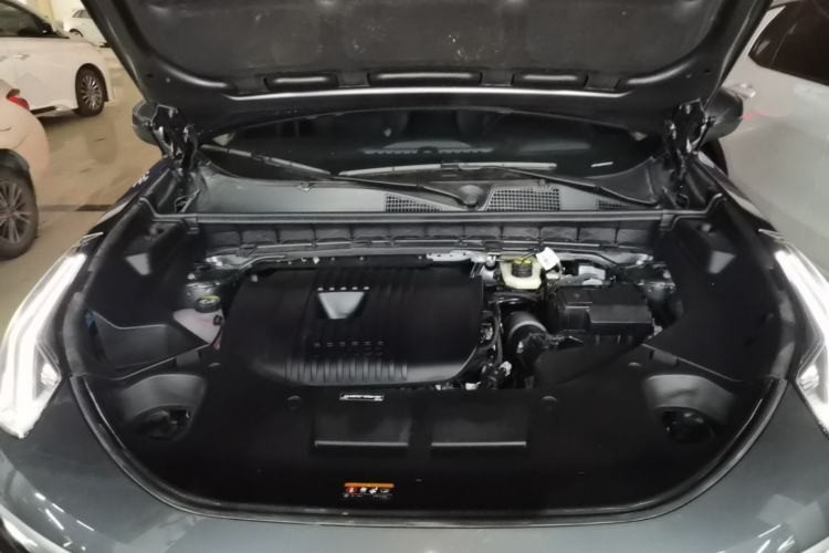 Used Lynk & Co 01 2023 2.0TD Two-Wheel Drive Pro Trim Engine Bay