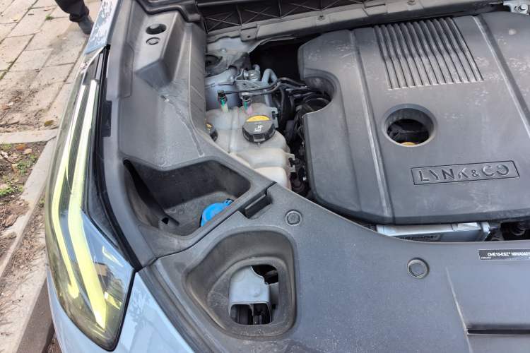 Used Lynk & Co 01 2023 1.5TD EM-F PM Engine Bay Right