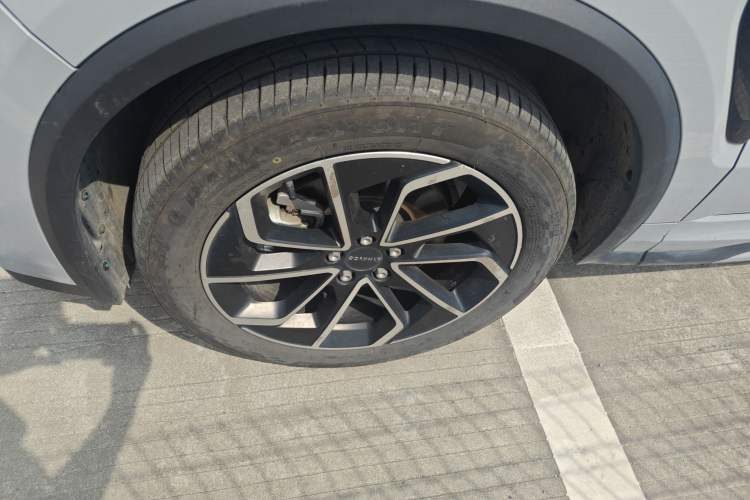 Used Lynk & Co 01 2023 1.5TD EM-F PM Exterior 4