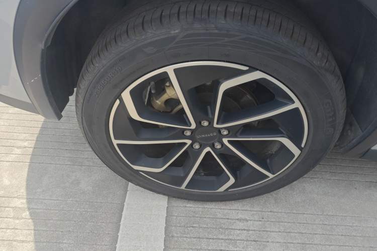 Used Lynk & Co 01 2023 1.5TD EM-F PM Exterior 5