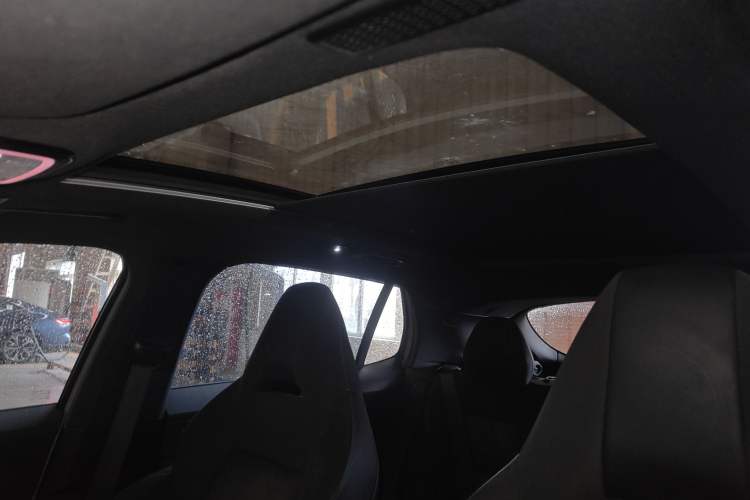 Used Lynk & Co 01 2023 1.5TD EM-F AM Headliner