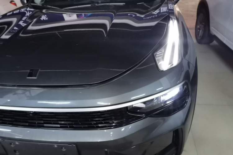 Used Lynk & Co 01 2023 2.0TD Two-Wheel Drive Pro Trim Left Front Headlight