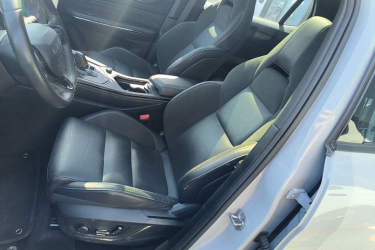 Used Lynk & Co 01 2023 1.5TD EM-F PM Left Front Seat