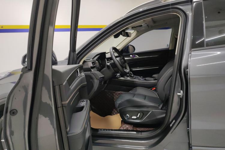 Used Lynk & Co 01 2023 2.0TD Two-Wheel Drive Pro Trim Left Front Seat