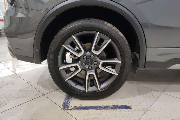 Used Lynk & Co 01 2023 2.0TD Two-Wheel Drive Pro Trim Left Front Wheel Hub