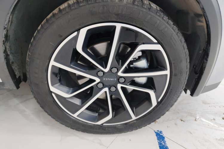 Used Lynk & Co 01 2023 1.5TD EM-F PM Left Rear Wheel Hub