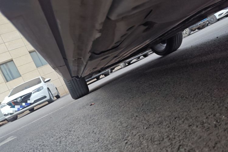 Used Lynk & Co 01 2023 1.5TD EM-F PM Left Side Sill