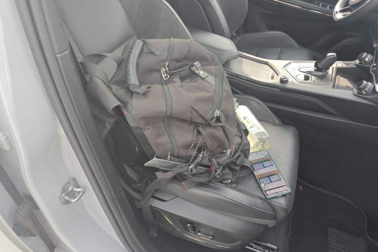 Used Lynk & Co 01 2023 1.5TD EM-F PM Right Front Seat