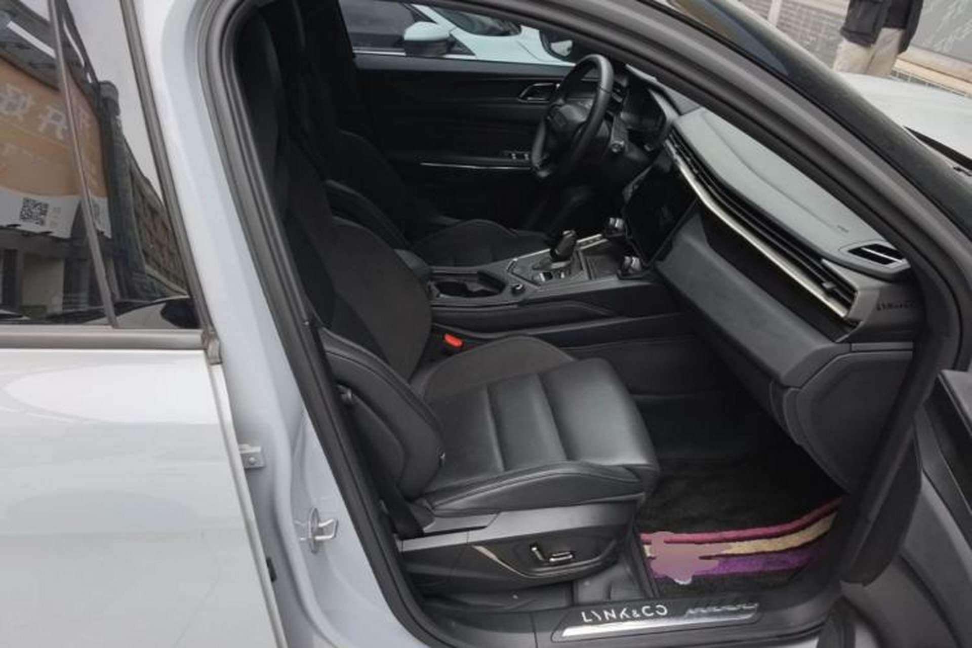 Used Lynk & Co 01 2023 1.5TD EM-F Dawn Right Front Seat