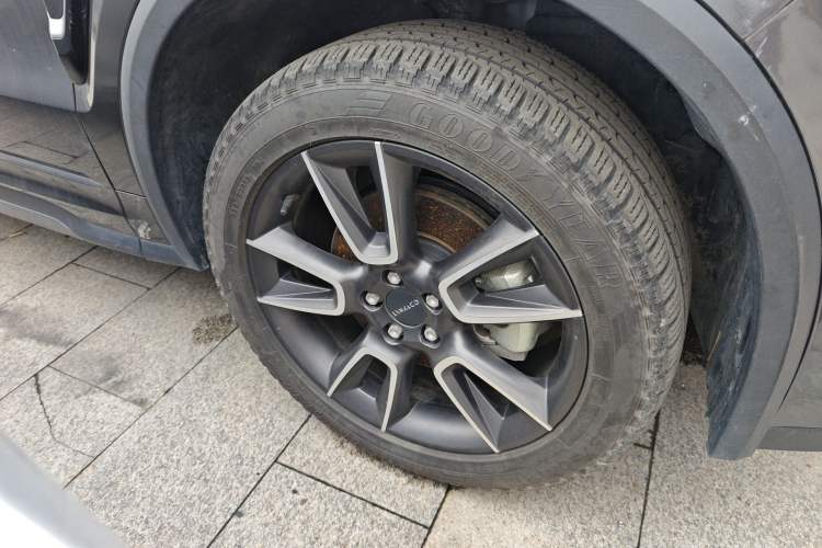 Used Lynk & Co 01 2023 2.0TD Two-Wheel Drive Pro Trim Right Front Wheel Hub